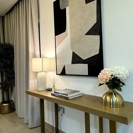 Luxury Apartment Mina Azizi Palm Jumeirah-Private Beach Dubai Exterior photo