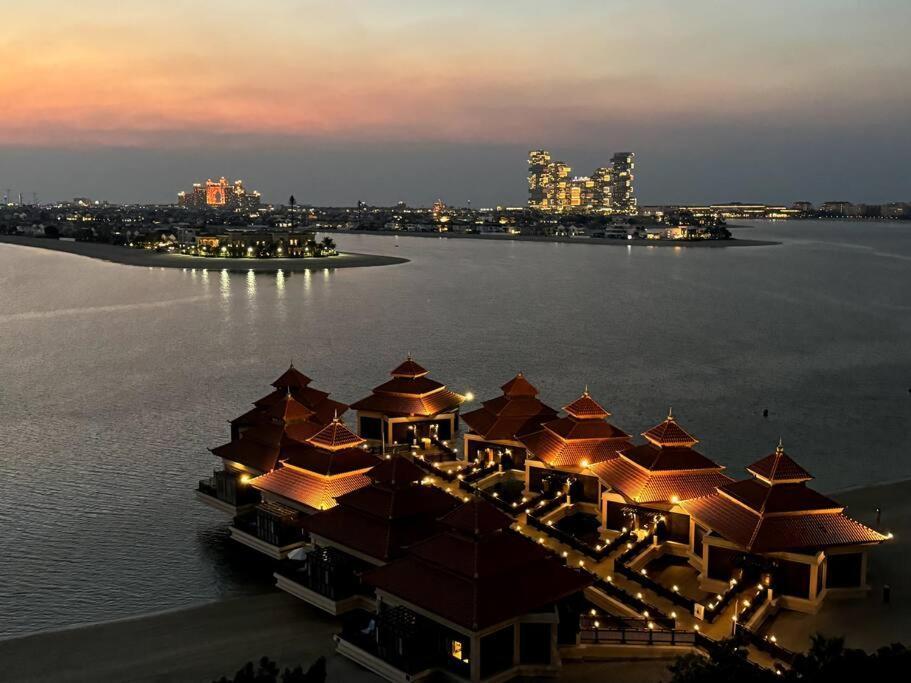 Luxury Mina Azizi Palm Jumeirah-private